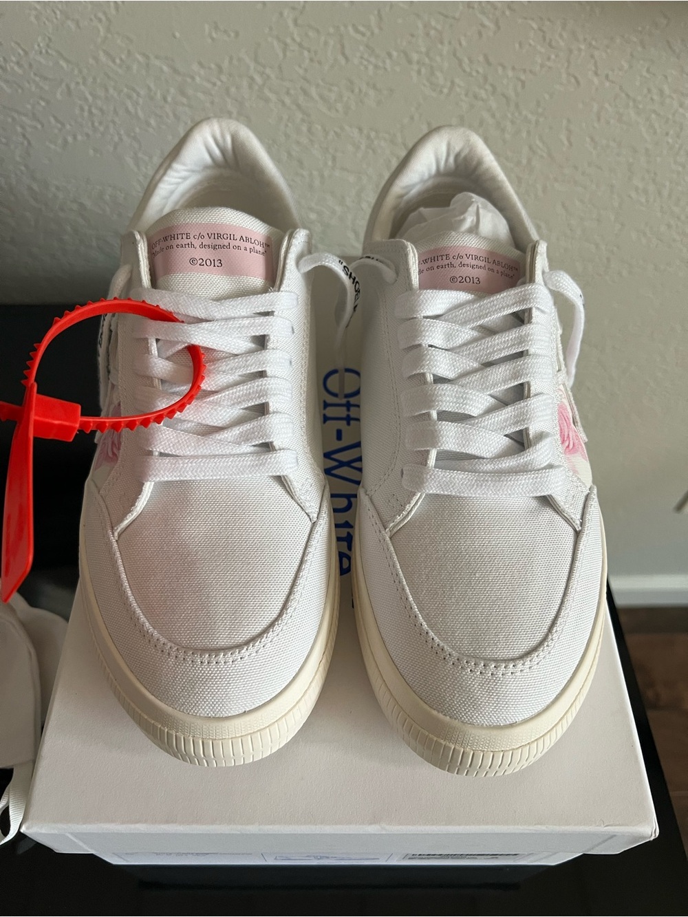 Off-White Women’s Off-White New Low Vulcanized Animation "White Pink Floral" - Picture 3 of 6